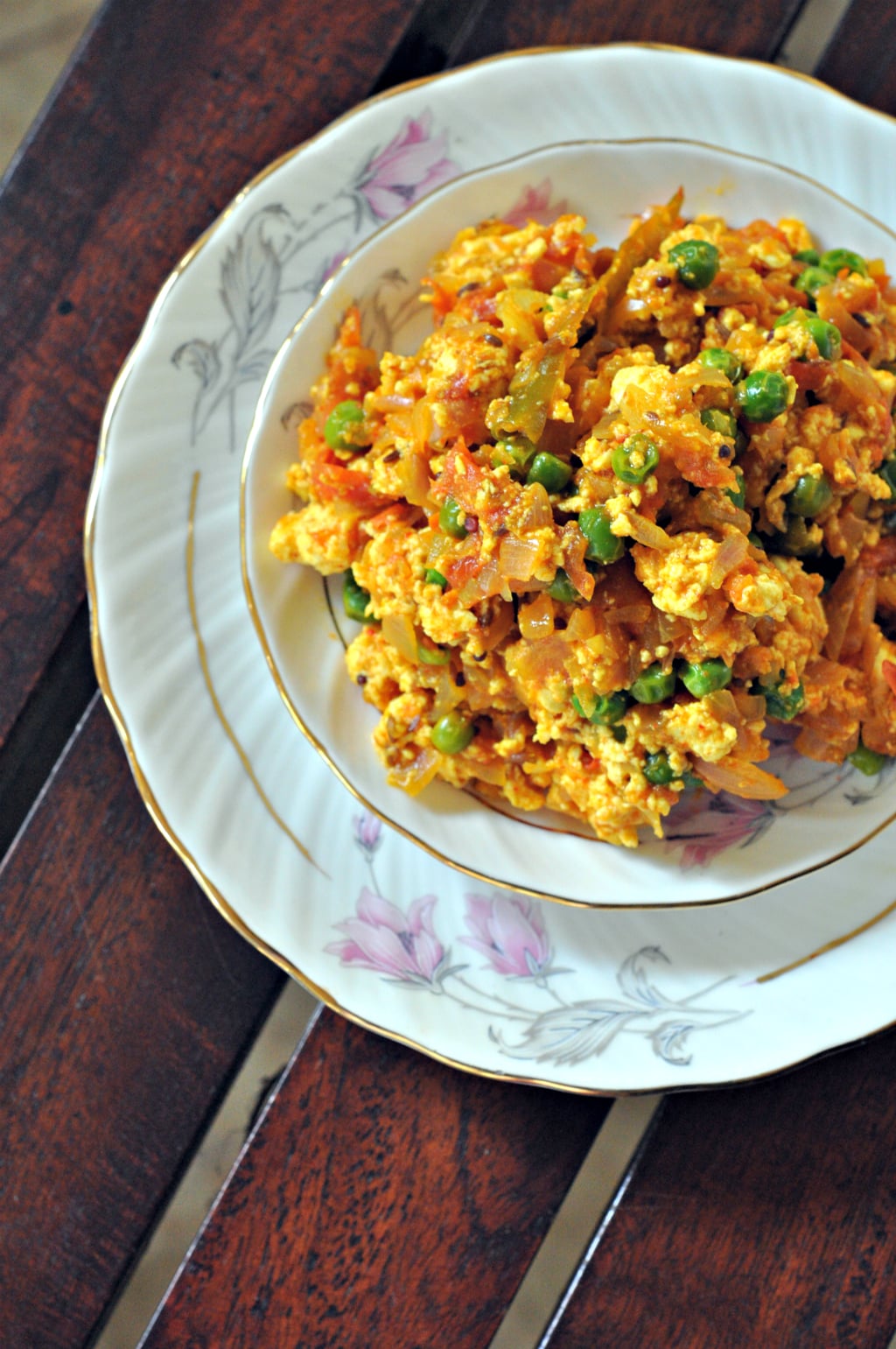 Mattar Paneer Bhurji (Scrambled Cottage Cheese & Peas Curry) | sinamontales