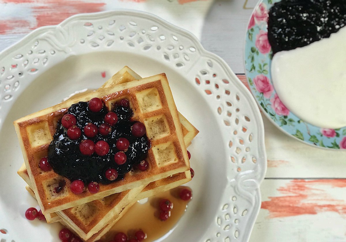 How to make BEST Waffles in Oven Sinamon Tales