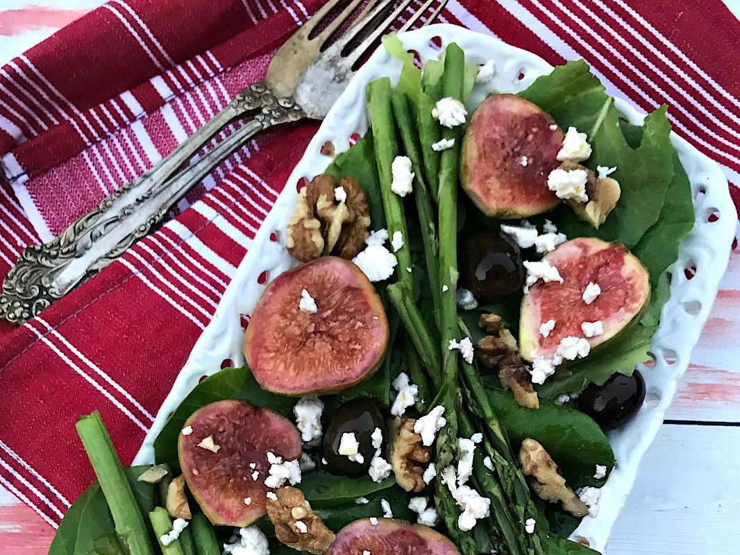Fig and Asparagus Salad with Grape Vinaigrette Sinamon Tales